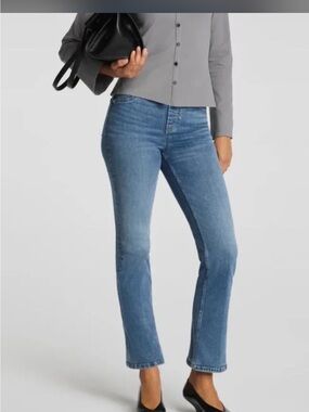 SPANXSHAPE  EVERYWHERE KICK FLARE PULL ON JEANS SIZE LARGE  NEW WITH TAGS